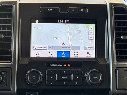 Used 2018 Ford F150 XLT w/ Equipment Group 302A Luxury AWD/4WD image 12