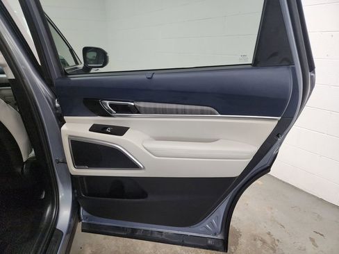 Used 2023 Kia Telluride EX AWD/4WD image 32
