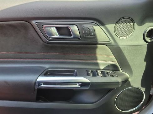 Used 2019 Ford Mustang GT Premium w/ Equipment Group 401A RWD image 21
