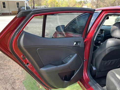 Used 2013 Kia Optima SX w/ Premium Touring Pkg image 18