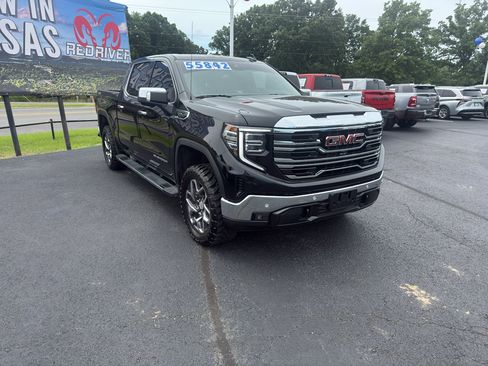 Used 2025 GMC Sierra 1500 SLT w/ SLT Premium Plus Package AWD/4WD image 3