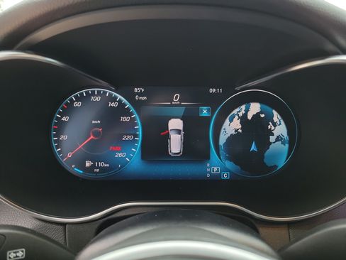 Used 2020 Mercedes-Benz GLC 300 image 30