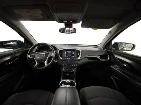 Used 2024 GMC Terrain SLE image 23