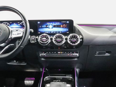 Used 2023 Mercedes-Benz GLA 250 image 13