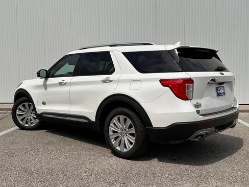 Certified 2022 Ford Explorer King Ranch w/ Class IV Trailer Tow Package AWD/4WD image 5