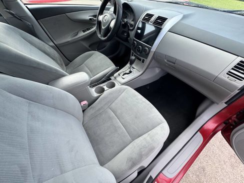 Used 2011 Toyota Corolla LE FWD image 11