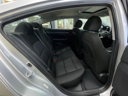 Used 2018 Hyundai Elantra Value Edition w/ Cargo Package FWD image 28