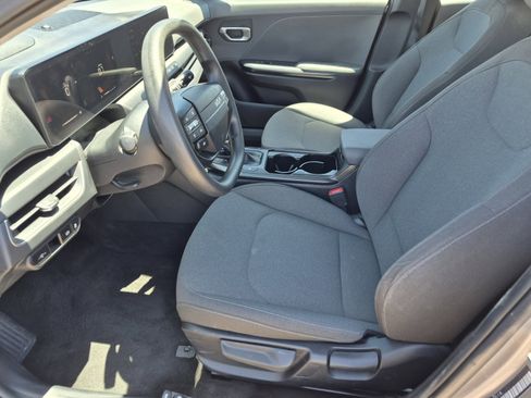 Used 2025 Kia K4 FWD image 16