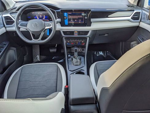 New 2026 Volkswagen Taos SE FWD image 14