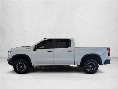 Used 2025 Chevrolet Silverado 1500 ZR2 w/ Technology Package AWD/4WD image 8