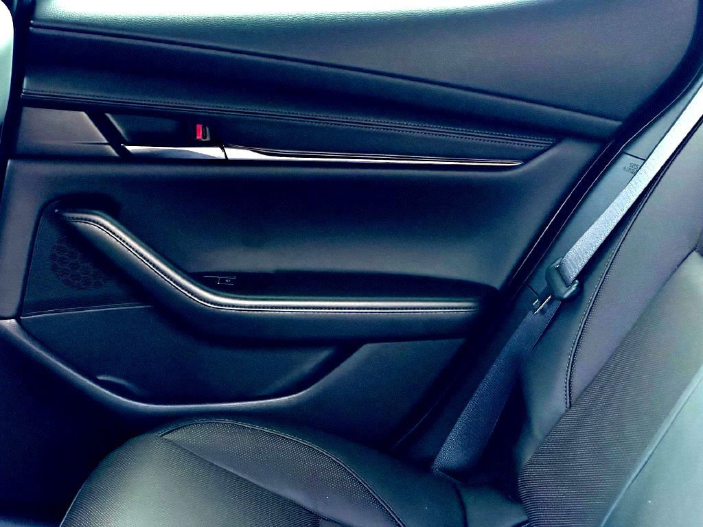 New 2026 MAZDA MAZDA3 2.5 S Hatchback w/ Premium Pkg FWD image 25