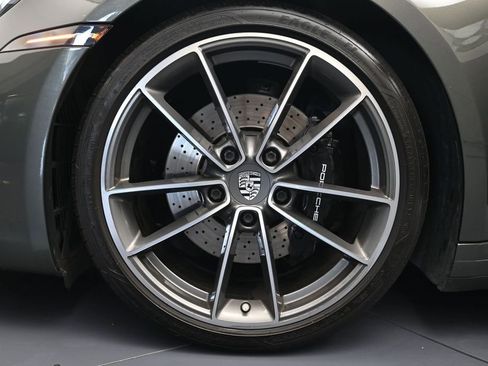 Certified 2020 Porsche 911 Carrera 4S AWD/4WD image 26