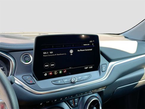 Used 2025 Chevrolet Blazer LT image 14