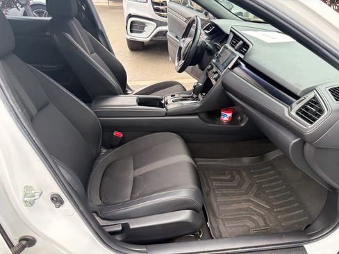 Used 2021 Honda Civic Sport image 9