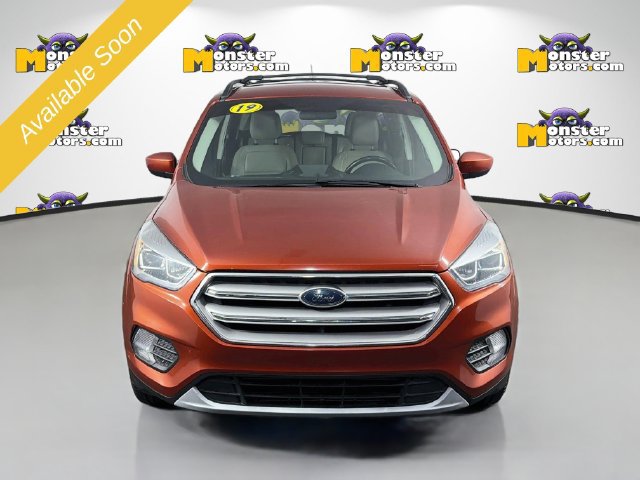 Used 2019 Ford Escape SEL AWD/4WD image 2
