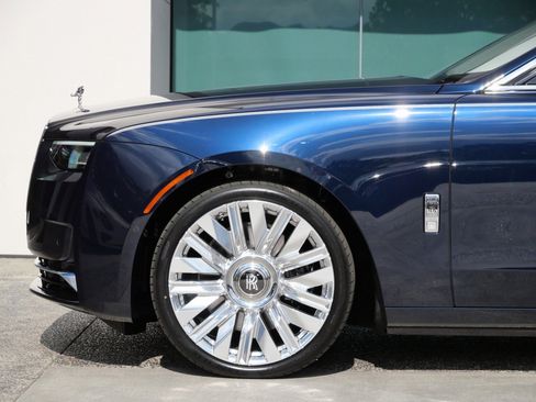 New 2025 Rolls-Royce Ghost image 12