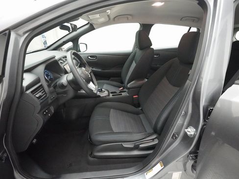 Used 2020 Nissan Leaf S w/ S Charge Package image 7