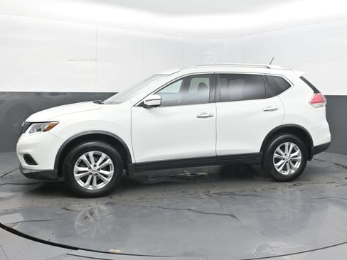 Used 2016 Nissan Rogue SV w/ SV Premium Package AWD/4WD image 5