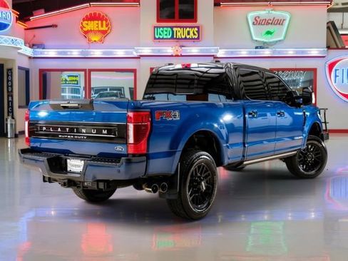 Used 2022 Ford F250 Platinum w/ FX4 Off-Road Package AWD/4WD image 3