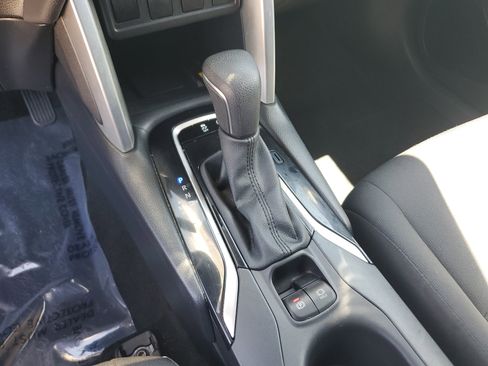 Used 2023 Toyota Corolla Cross LE image 26