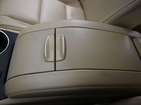 Used 2017 Toyota Highlander XLE image 34