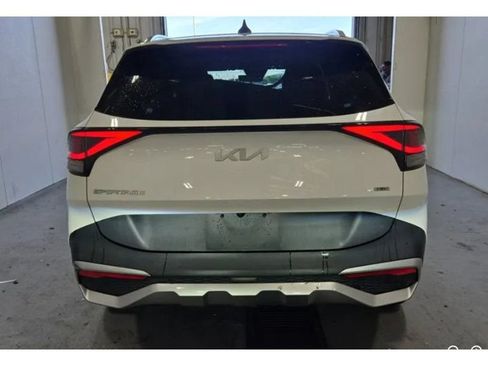 Used 2023 Kia Sportage EX AWD/4WD image 5