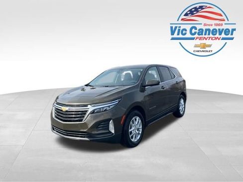 Used 2024 Chevrolet Equinox LT w/ LPO, Floor Liner Package image 1