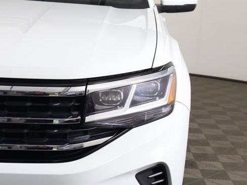 Used 2023 Volkswagen Atlas Cross Sport SE w/ Panoramic Sunroof Package AWD/4WD image 15