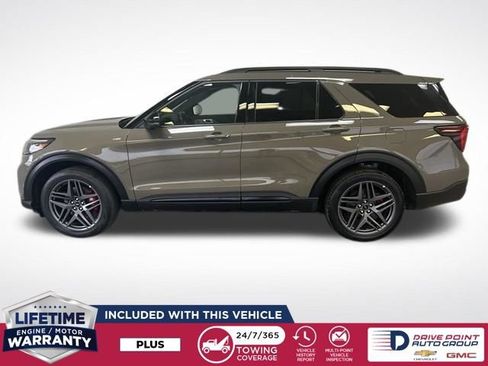 Used 2026 Ford Explorer ST-Line w/ ST-Line Street Pack AWD/4WD image 5