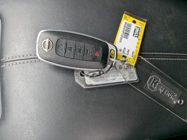 Certified 2026 Nissan Pathfinder SL FWD image 33