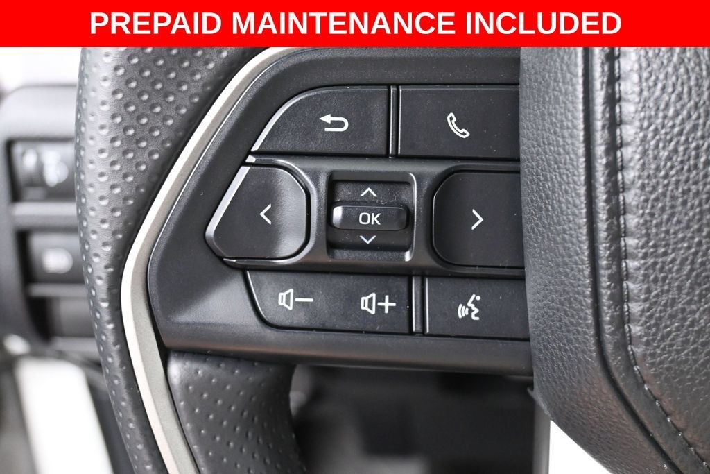Certified 2025 Toyota 4Runner SR5 AWD/4WD image 16