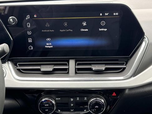 New 2026 Chevrolet Trax LT w/ Driver Confidence Package FWD image 3