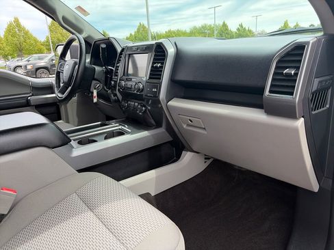 Used 2019 Ford F150 XLT w/ Equipment Group 302A Luxury AWD/4WD image 10