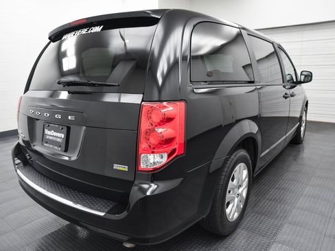 Used 2019 Dodge Grand Caravan SE image 7