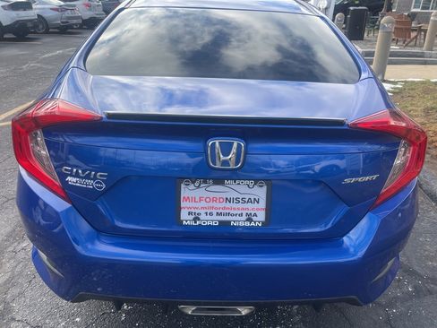 Used 2019 Honda Civic Sport image 4