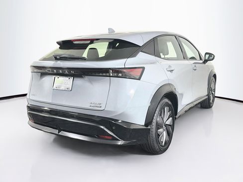 Used 2024 Nissan Ariya AWD image 9