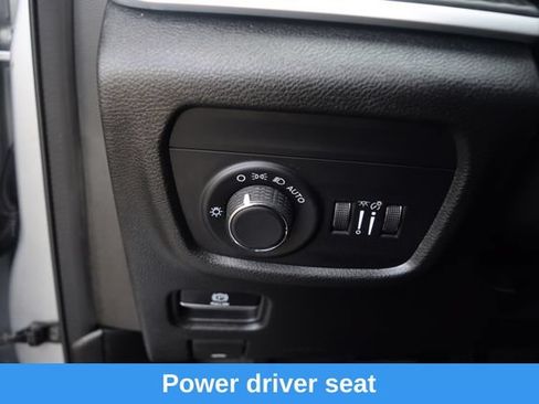 Used 2023 Jeep Grand Cherokee L Laredo AWD/4WD image 7
