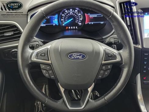 Certified 2019 Ford Edge Titanium w/ Cold Weather Package AWD/4WD image 28
