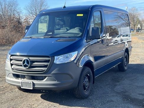 New 2025 Mercedes-Benz Sprinter 2500 image 9