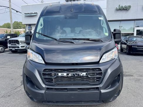 Used 2025 RAM ProMaster 2500 FWD image 2