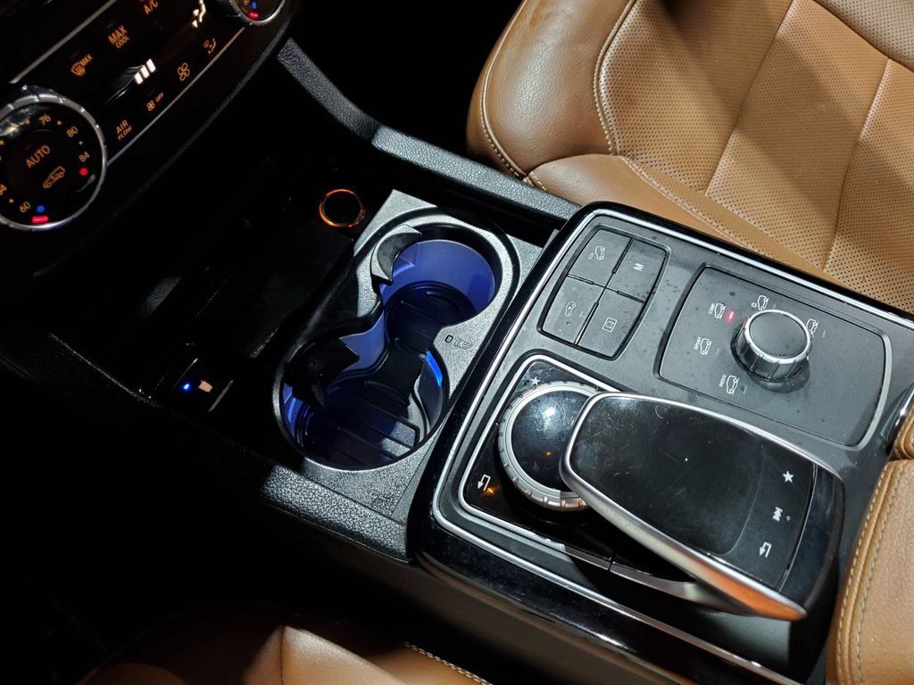 Used 2018 Mercedes-Benz GLS 550 4MATIC image 41