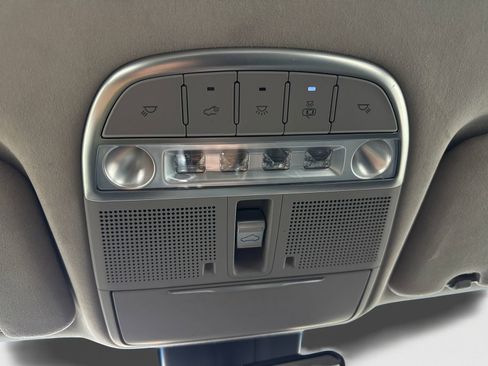 Used 2019 Genesis G90 5.0 Ultimate RWD image 35