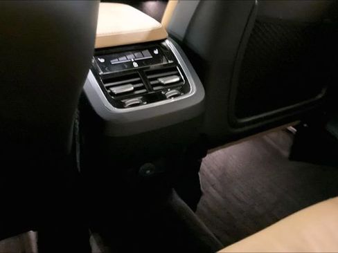 Certified 2023 Volvo XC90 B6 Ultimate w/ Lounge Package image 35