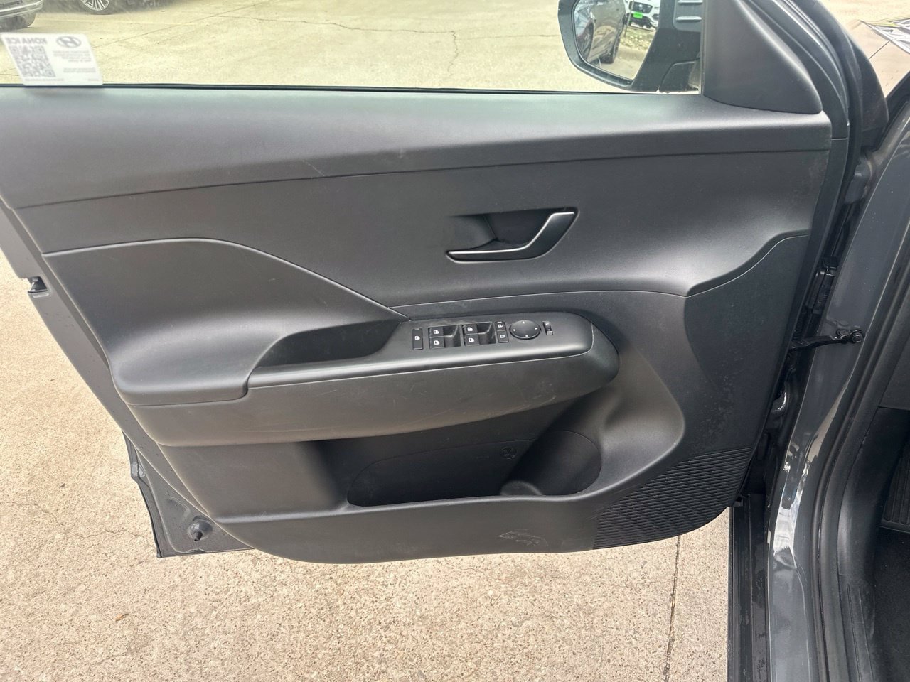 Used 2025 Hyundai Kona SEL FWD image 10