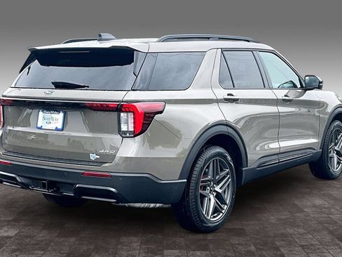 New 2026 Ford Explorer ST-Line w/ ST-Line Street Pack AWD/4WD image 13