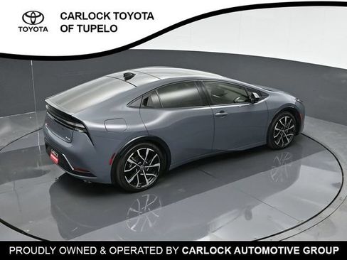 Used 2025 Toyota Prius Plug-In Hybrid FWD image 42
