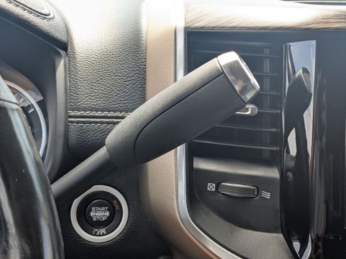 Used 2019 RAM 3500 Laramie AWD/4WD image 25
