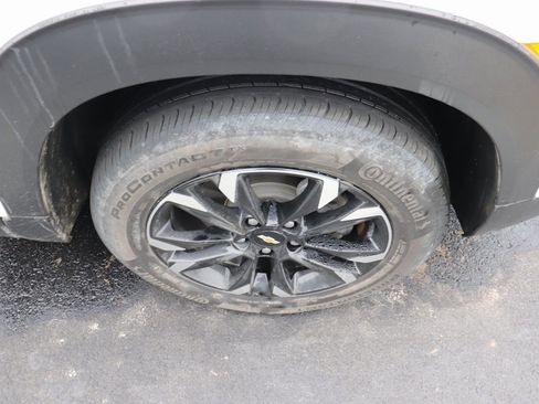 Used 2023 Chevrolet TrailBlazer LT w/ Convenience Package image 4