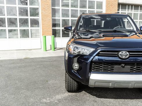 Used 2022 Toyota 4Runner TRD Off-Road Premium AWD/4WD image 31