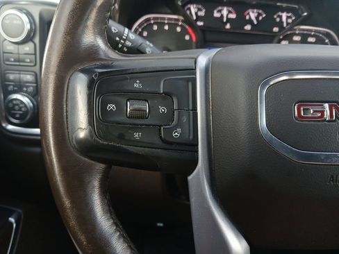 Used 2021 GMC Sierra 1500 SLT w/ X31 Off-Road Package AWD/4WD image 11
